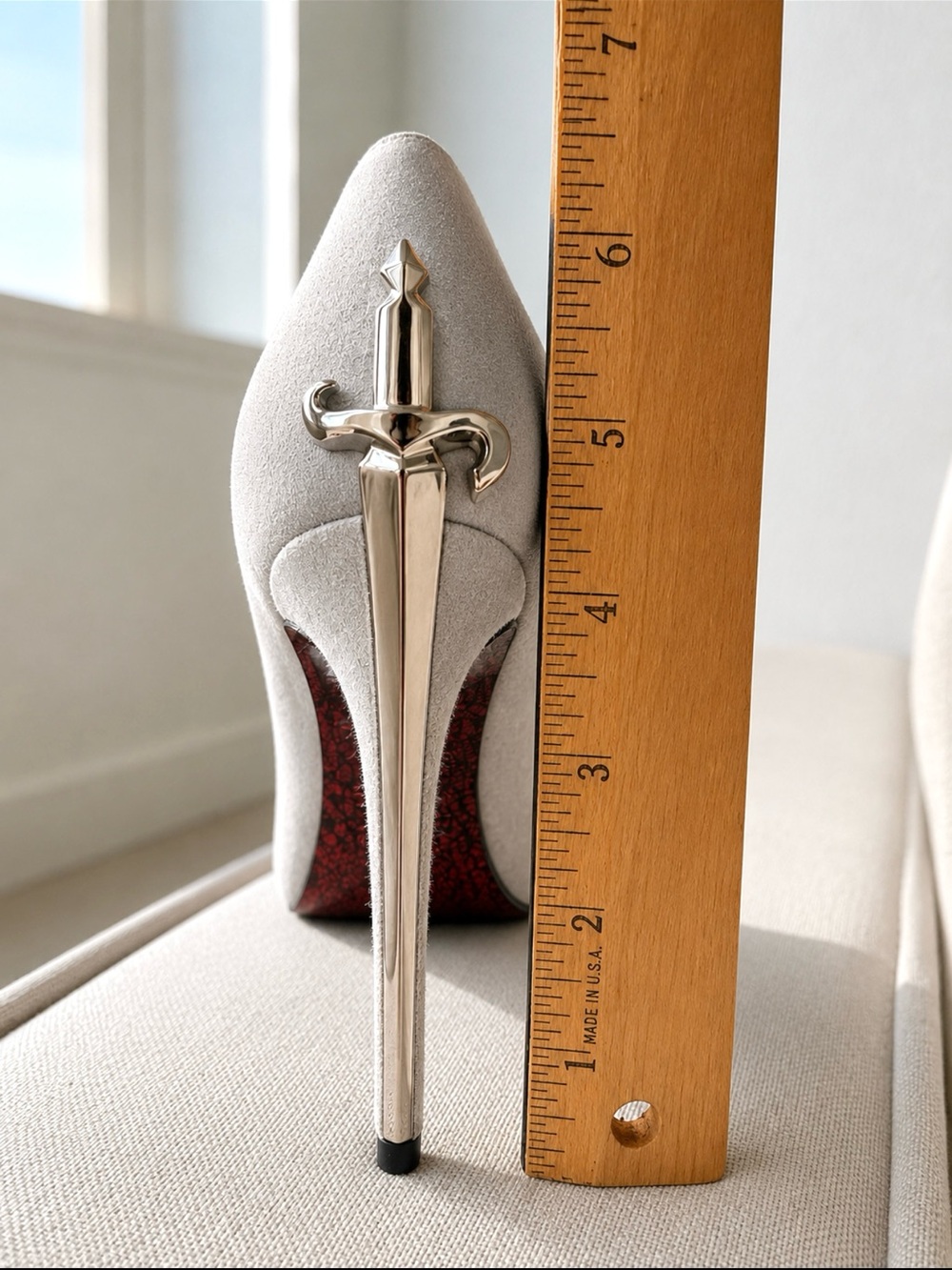 One-of-a-Kind Cesare Paciotti Dagger Heel Pumps. - Picture 10 of 11